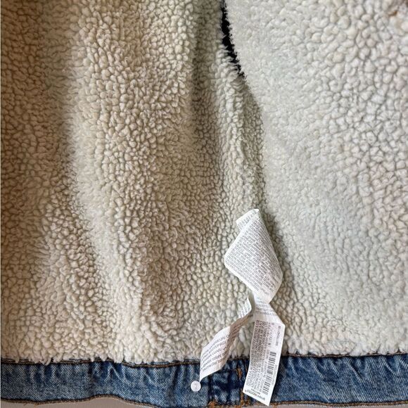 Zara Kids Blue Denim Jacket with Sherpa Lining FLEECE TRIM DENIM JACKET Size 9 - Picture 5 of 7